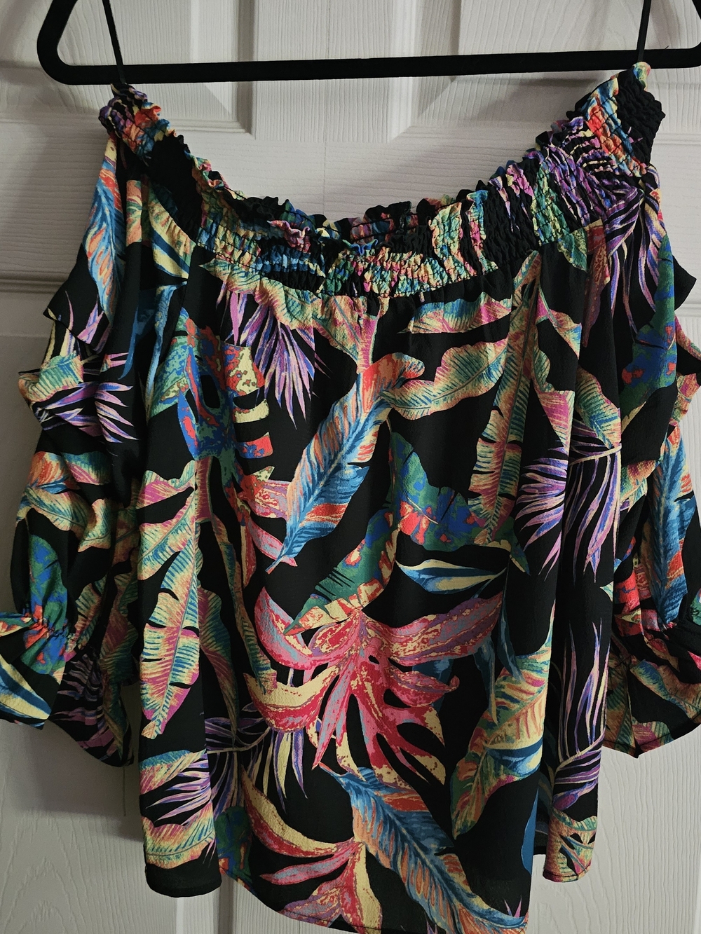 Jealous Tomato Black Off-Shoulder Tropical Leaf Blouse
